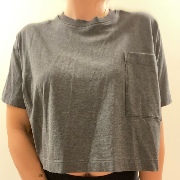 lululemon|| crop pocket tee - Picture 6 of 6